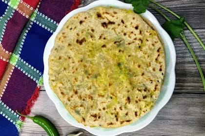 Aloo Pyaaz Paratha