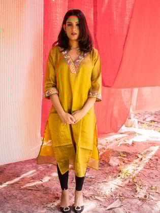 Makhmali Kurta-M