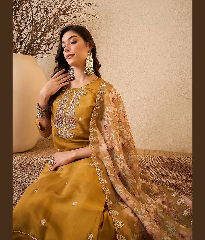 Royal Export Women Chanderi Embroidered Straight Kurti With Pants ( Beige )