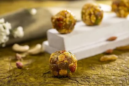 Dry Fruit Ladoo