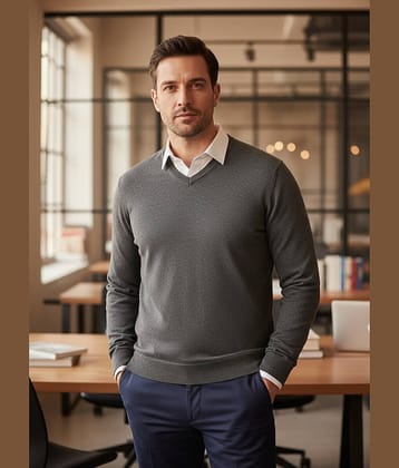 98 Degree North Woollen Blend V-Neck Men's Full Sleeves Pullover Sweater - Grey ( Pack of 1 )