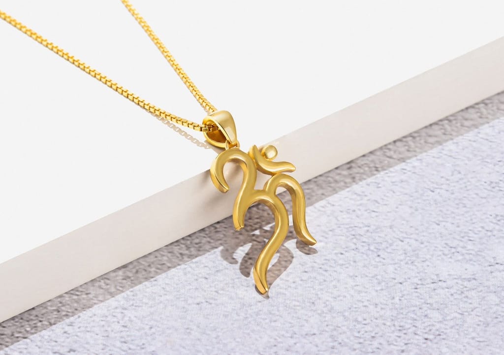 Classic Om Pendant