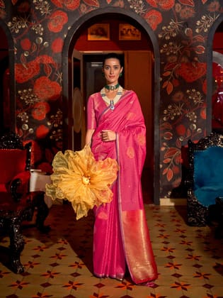 Pink  Pure Soft Silk Woven Designed Weaving Saree