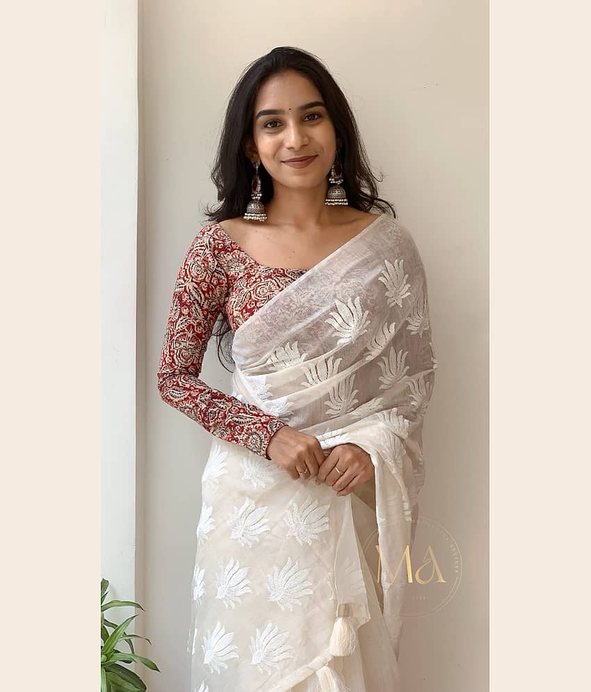 Aika Chanderi Embroidered Saree With Unstitched Blouse Piece ( Cream )