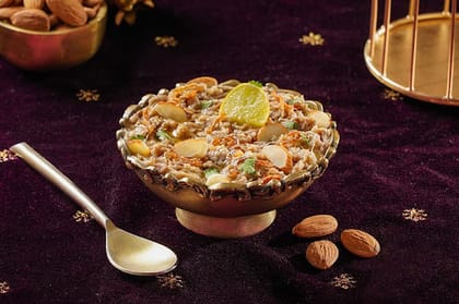 Gosht Haleem (Mutton Haleem).