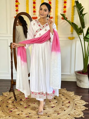 V-Neck Floral Embroidered Thread Work Pleated Anarkali Kurta with Trouser & Dupatta-S