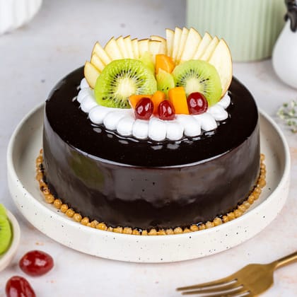Fruit Chocolate Cake Half Kg