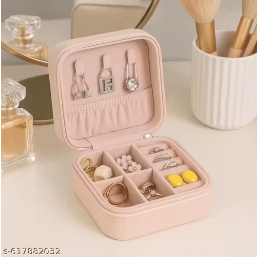 VYSTA Peach Travel Jewelry Organizer Box | Compact Velvet Jewelry Case for Rings, Earrings & Necklaces | Portable Travel Storage Box for Women