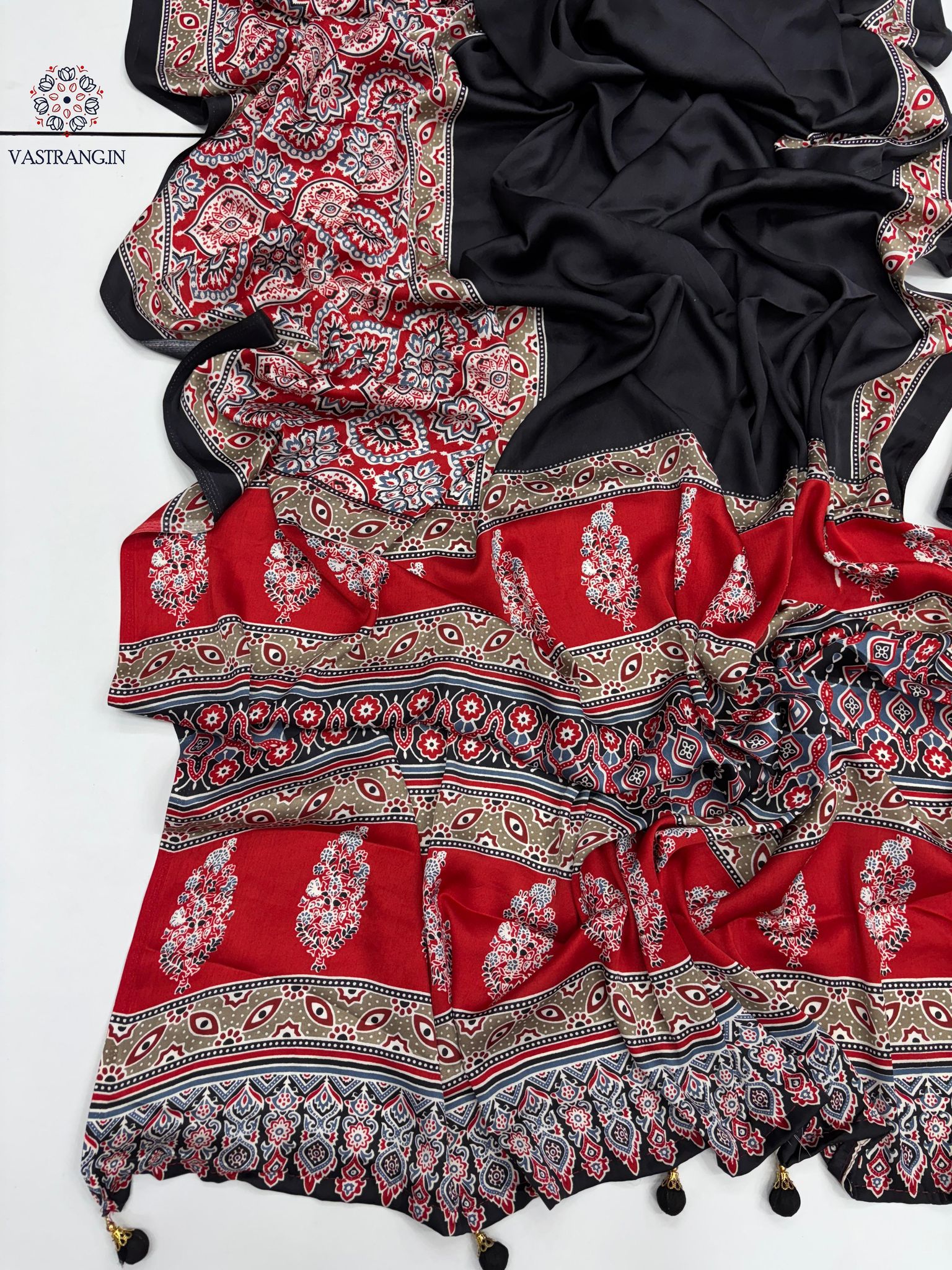 New Festive Wear Red n Black Color Pure Satin Silk Ajrak Printed Rich Pallu n Tussles Work Fancy Designer Saree