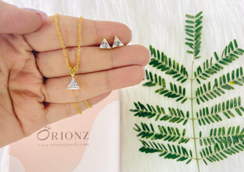 Timeless Triangle Solitaire Set