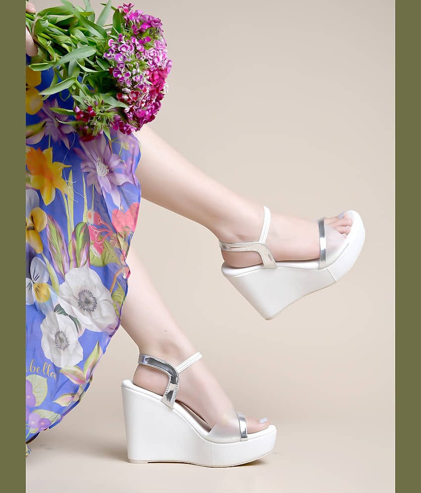 Shoetopia White Women's Sandal Heels