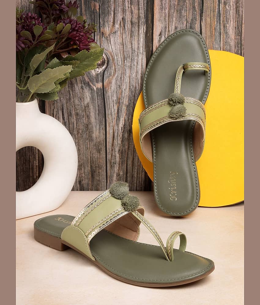 Natschuz Green Women's Flats