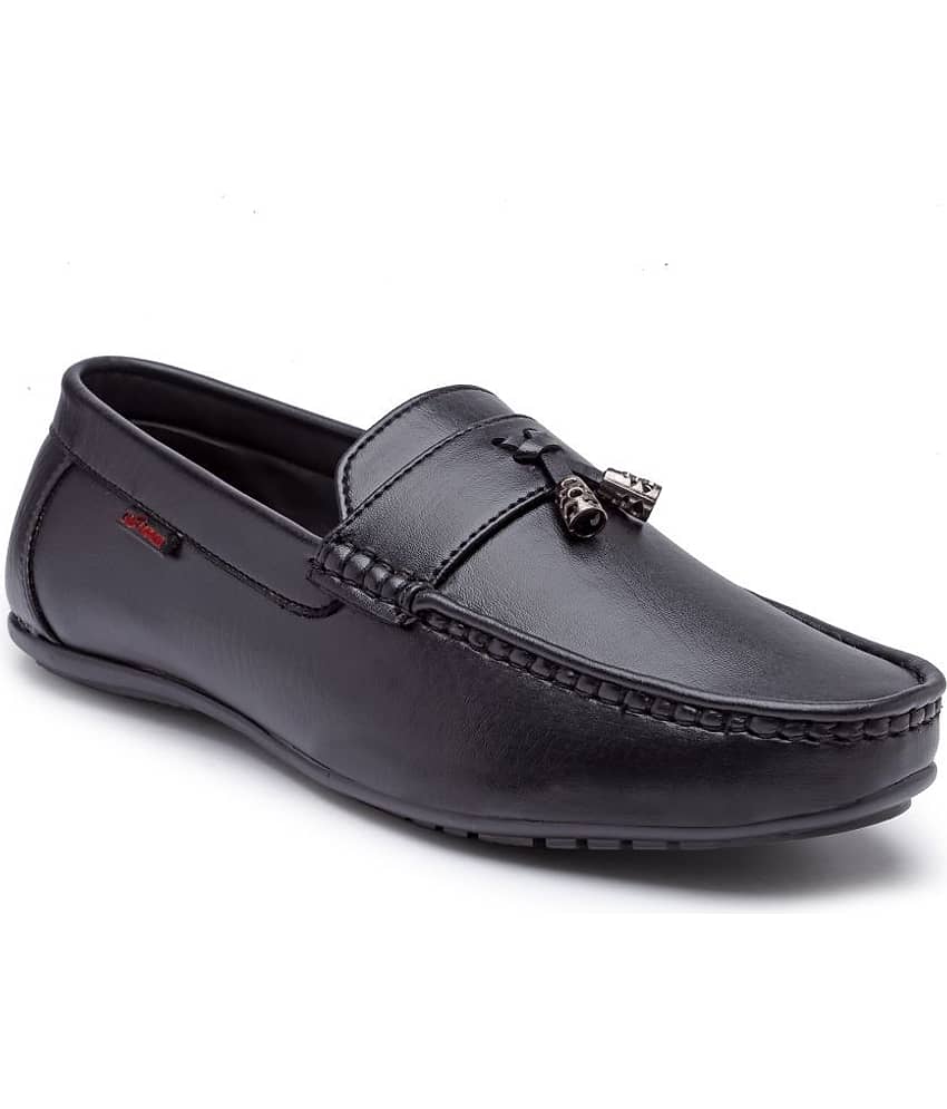 Action - Men's Tassel