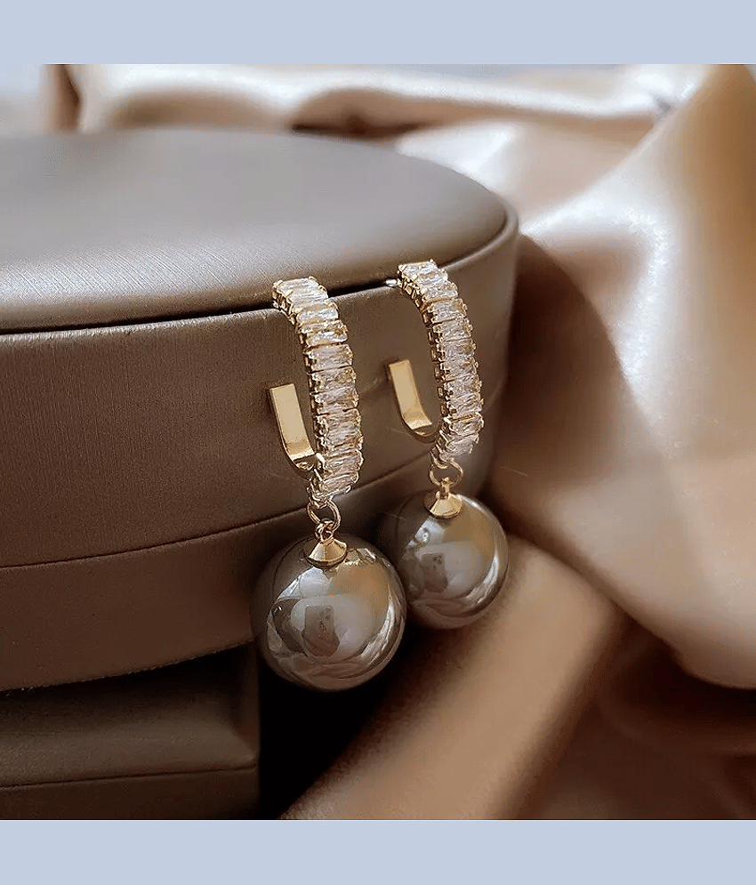 PUJVI Golden Hoops Earrings ( Pack of 1 )