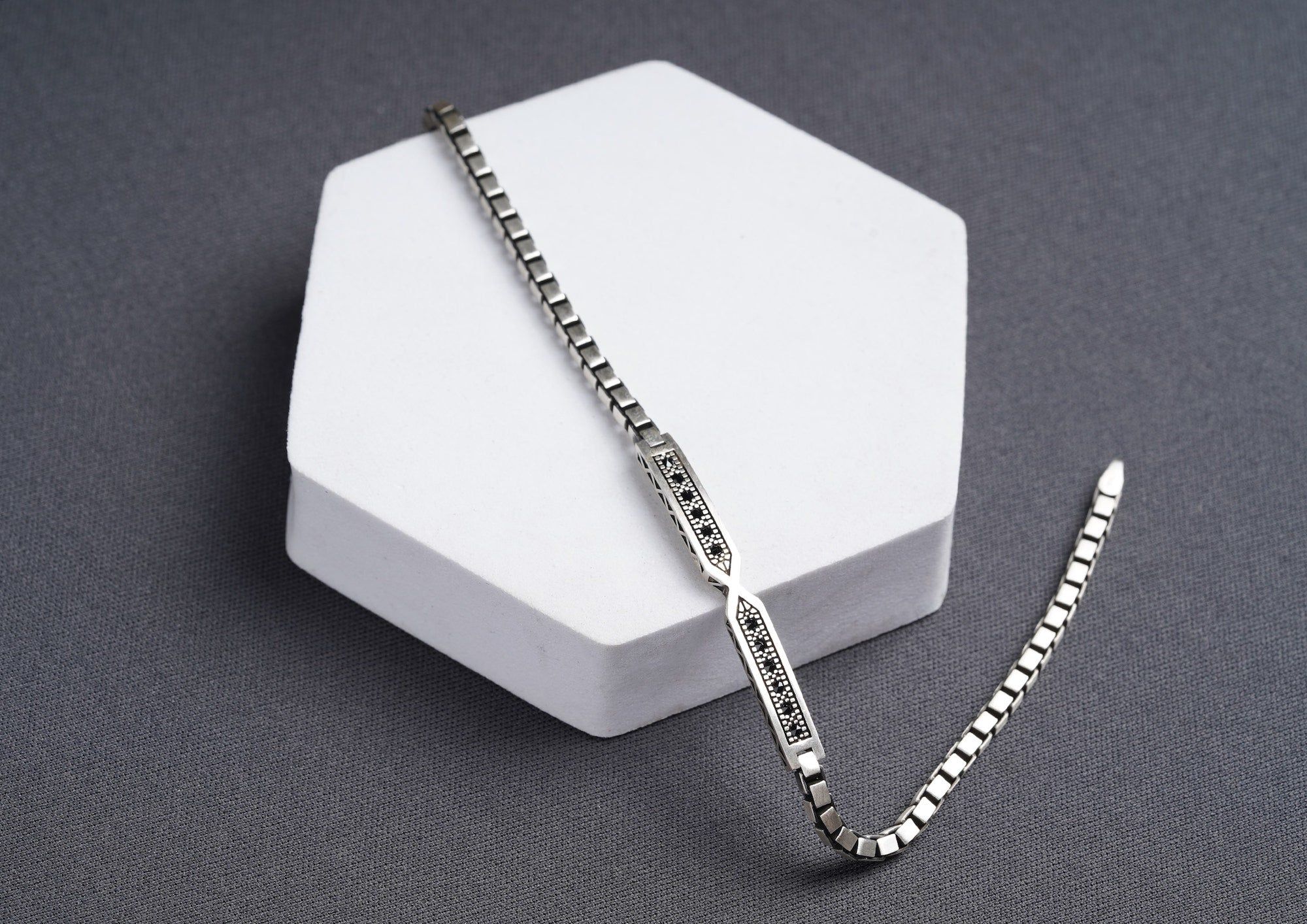 Towering Box Link Bracelet