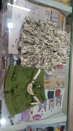 Funcy shorty pair