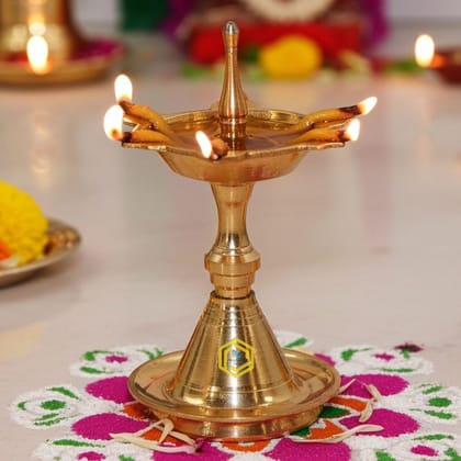 Brass Table Decor Kerala Fancy Deepak, Oil Lamp No. 1  - Elegant Puja Deepak for Home Use, Height : 3.5 Inch (FMAS683 A)