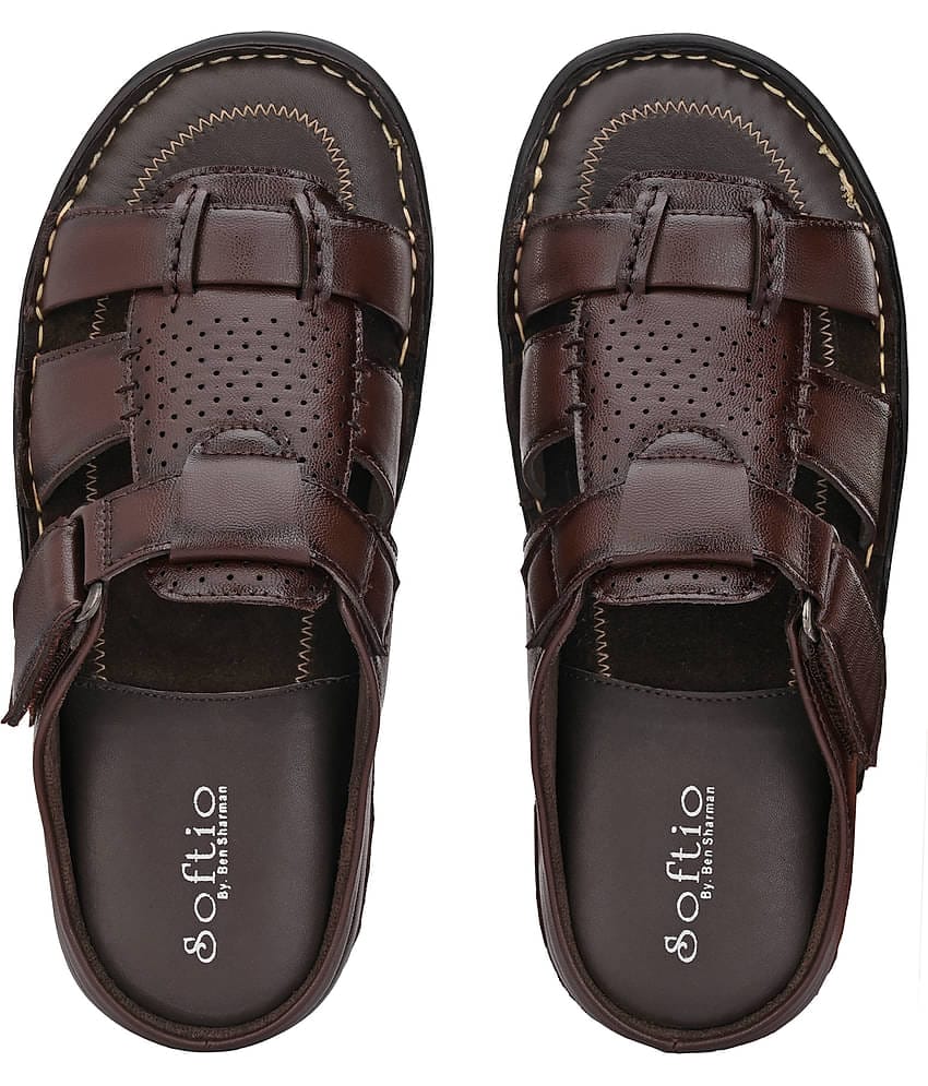 softio Brown Men's Leather Slipper