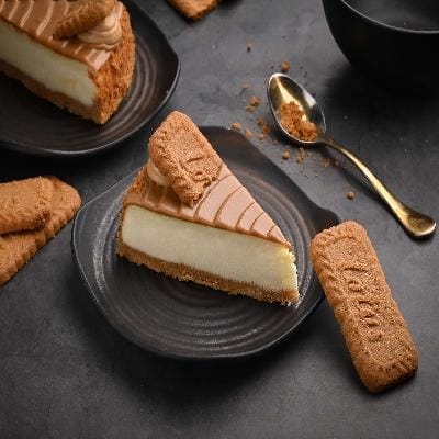 Biscoff Baked Cheesecake Slice