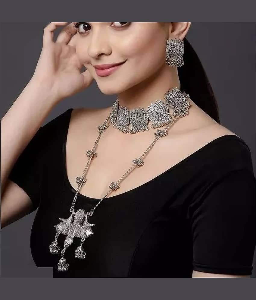 Samridhi DC Silver Alloy Necklace Set ( Pack of 1 )