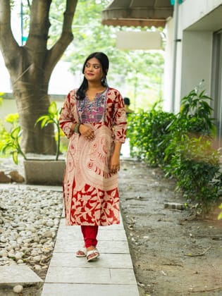 Elegant Handcrafted Kalamkari Yoke Kurta-M