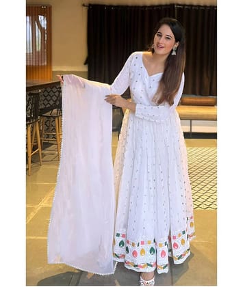 kedar fab White Anarkali Georgette Women's Stitched Ethnic Gown ( Pack of 1 )