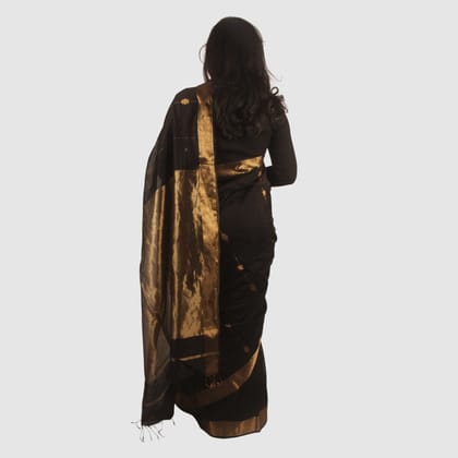 Elegant Black Maheshwari Silk Cotton Handloom Saree with Antique Gold Zari Border