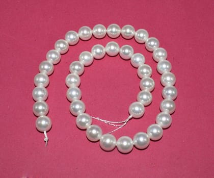 Natural Freshwater Round Pearl Oysters Loose Beads for  Craft & Jewelry Making.  FWP-010-Per String Of Approx 40 Pcs / 10 MM