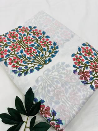 Hand block cotton fabric .-2.5 mtr