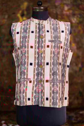 Title: The Possa Palli Elegance: Handwoven Sambalpuri Ikat Nehru Jacket in White
