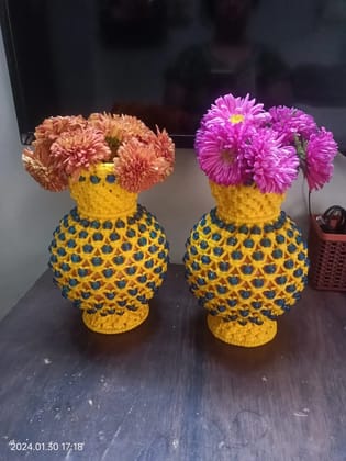 Per flower pot  with flower