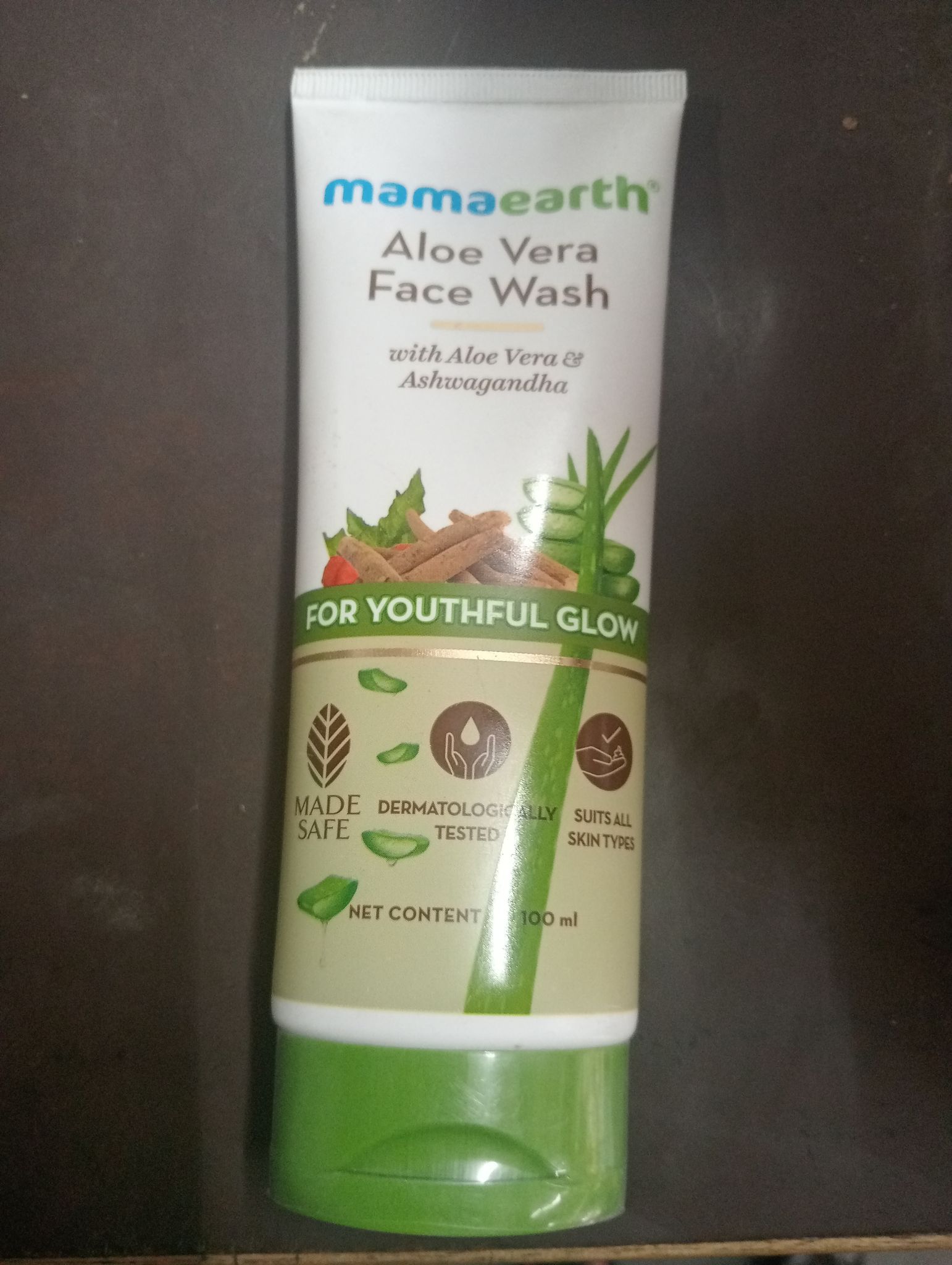 Mamaearth aloe vera face wash 