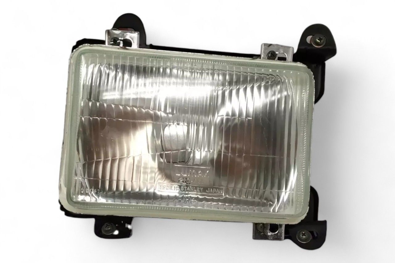 Lumax Head Lamp - RH AV929793