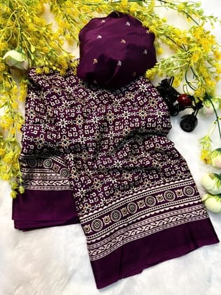 New supar AJRAKH saree pure  CREAP  gajji  Silk saree