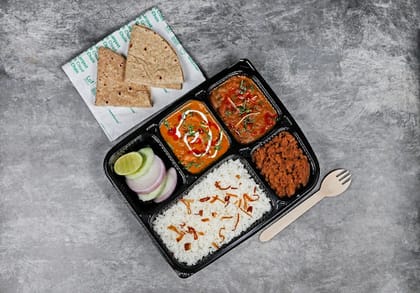 Chicken Lababdar Thali