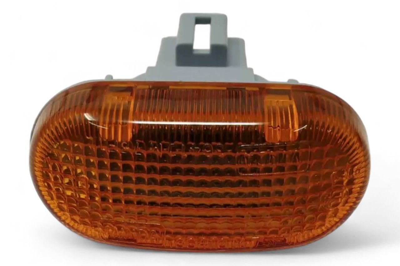Maruti Suzuki Side Turn Signal Lamp AV319454