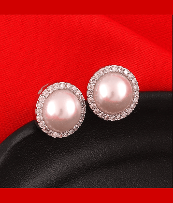 gilher White Stud Earrings ( Pack of 1 )