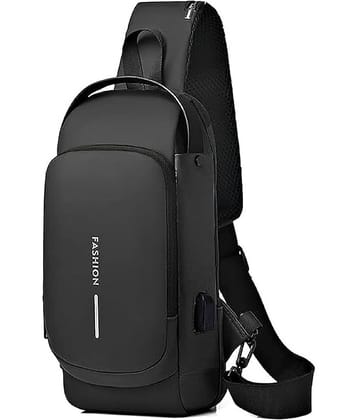 Shopeleven Black Solid Messenger Bag