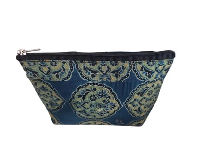 Stylish Cotton Zipper Pouch - Perfect Organizer for Students, Professionals, and Travelers