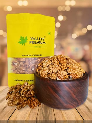 Valleys Premium Kashmiri Walnut Kernels Vaccum Pack 400 Gram ( Akhrot Giri Without Shell) Valleys Premium Kashmiri Walnut Kernels Vaccum Pack 400 Gram ( Akhrot Giri Without Shell)