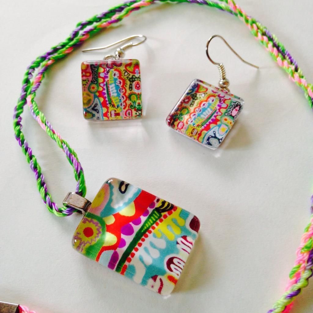 Morning Bliss Glass Pendant and Earrings