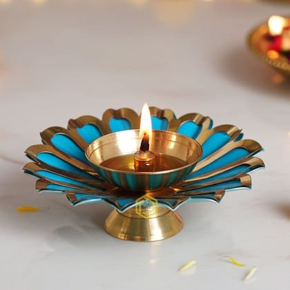 Iron & Brass Deepak Colour Blue 4 Inch (ZMAS517 B) Iron & Brass Deepak Colour Blue 4 Inch (ZMAS517 B)