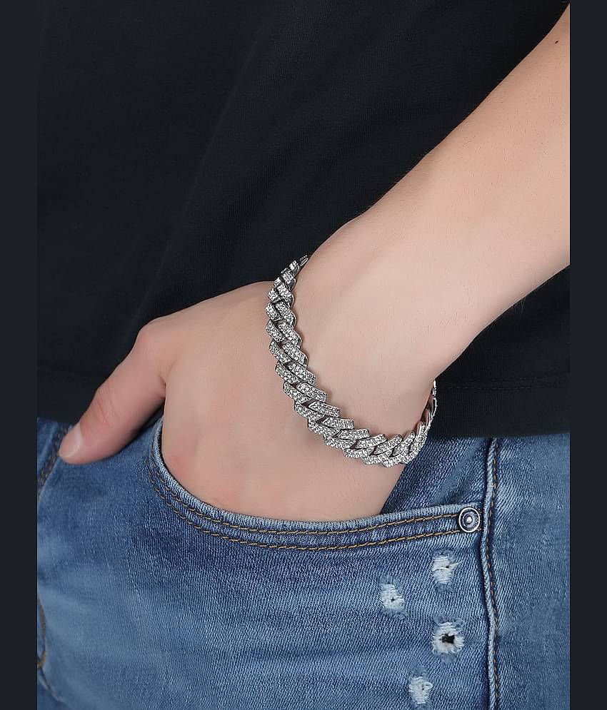 Thrillz Silver Bracelet ( Pack of 1 )