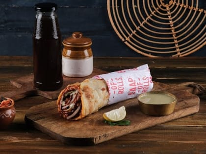 Chilli Garlic Chicken Roll & Masala Lemonade