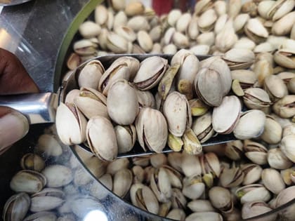 NUTZ PLUZ DELIGHTZ SALTED PISTACHIOS 100g