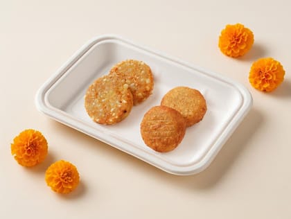 Vrat Aloo Pattice (2 Pcs) & Sabudana Vada (2 Pcs)