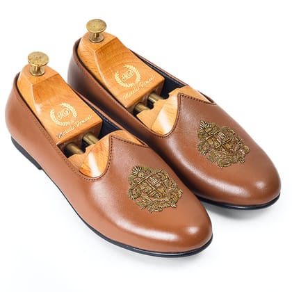 Royal Crest©️ Leather Juttis (Tan)(Patent Copyright Artwork)-EU 43 / UK 9 / Tan