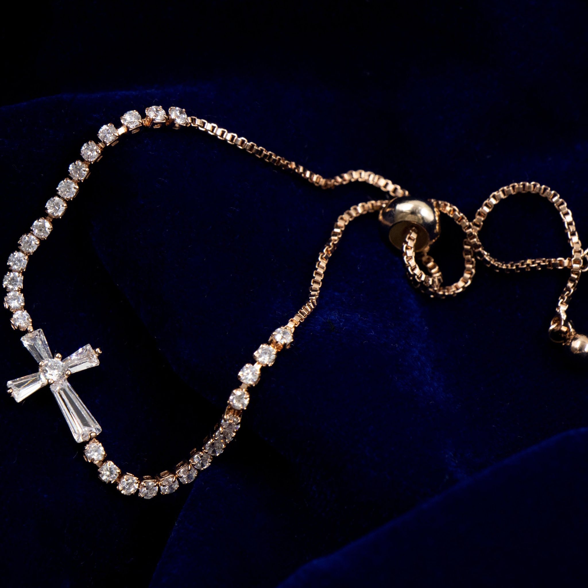 Rosegold Holy Cross Bolo-bracelet