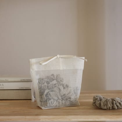 Linen Hair Scrunchies with Mesh Bag-Pack of 5 / Linen - Natural