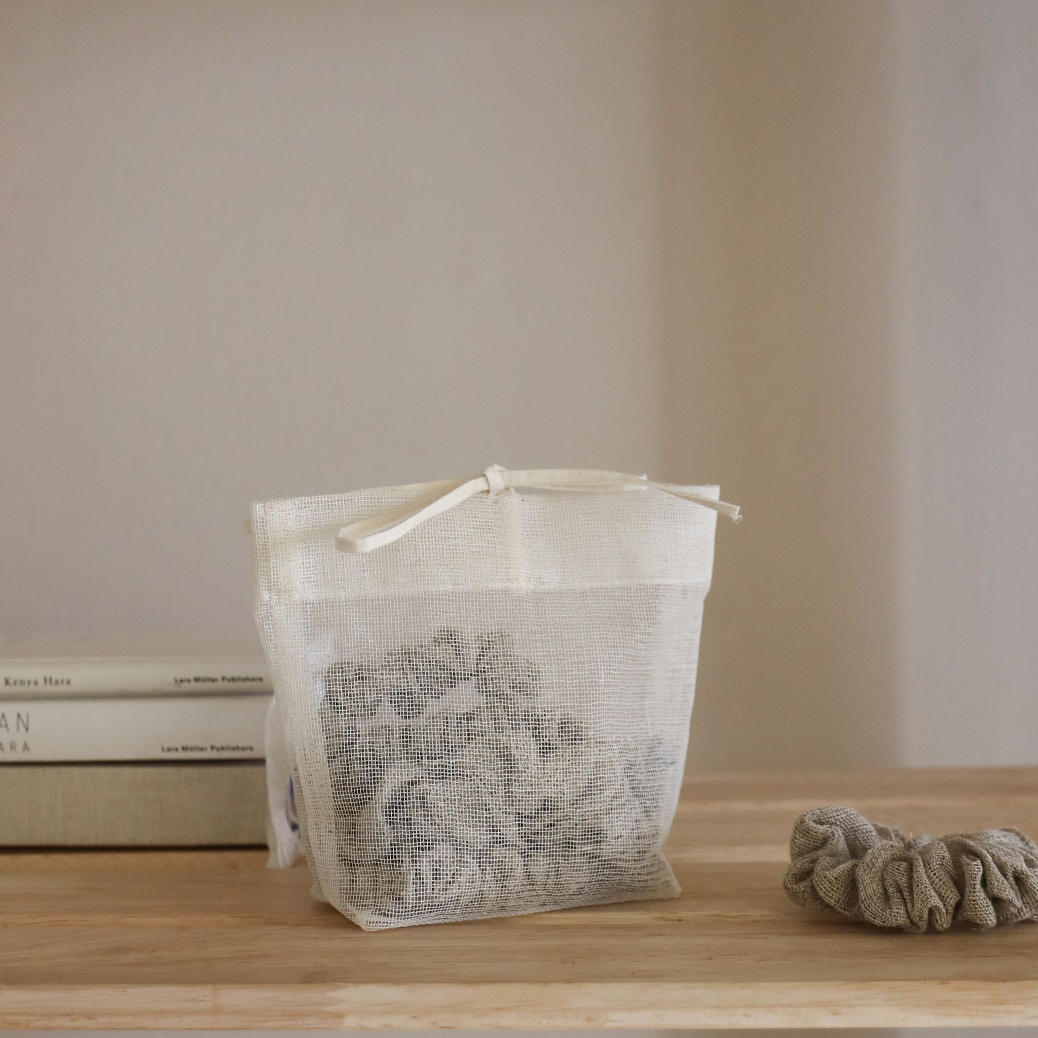Linen Hair Scrunchies with Mesh Bag-Pack of 5 / Linen - Natural